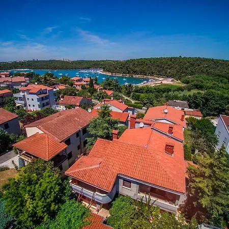 Beautiful-banjole-beachside-apartment-a1-150m-from-the-beach Apartamento