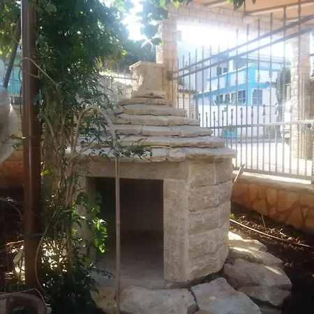 Apartment Beautiful-banjole-beachside-apartment-a1-150m-from-the-beach *